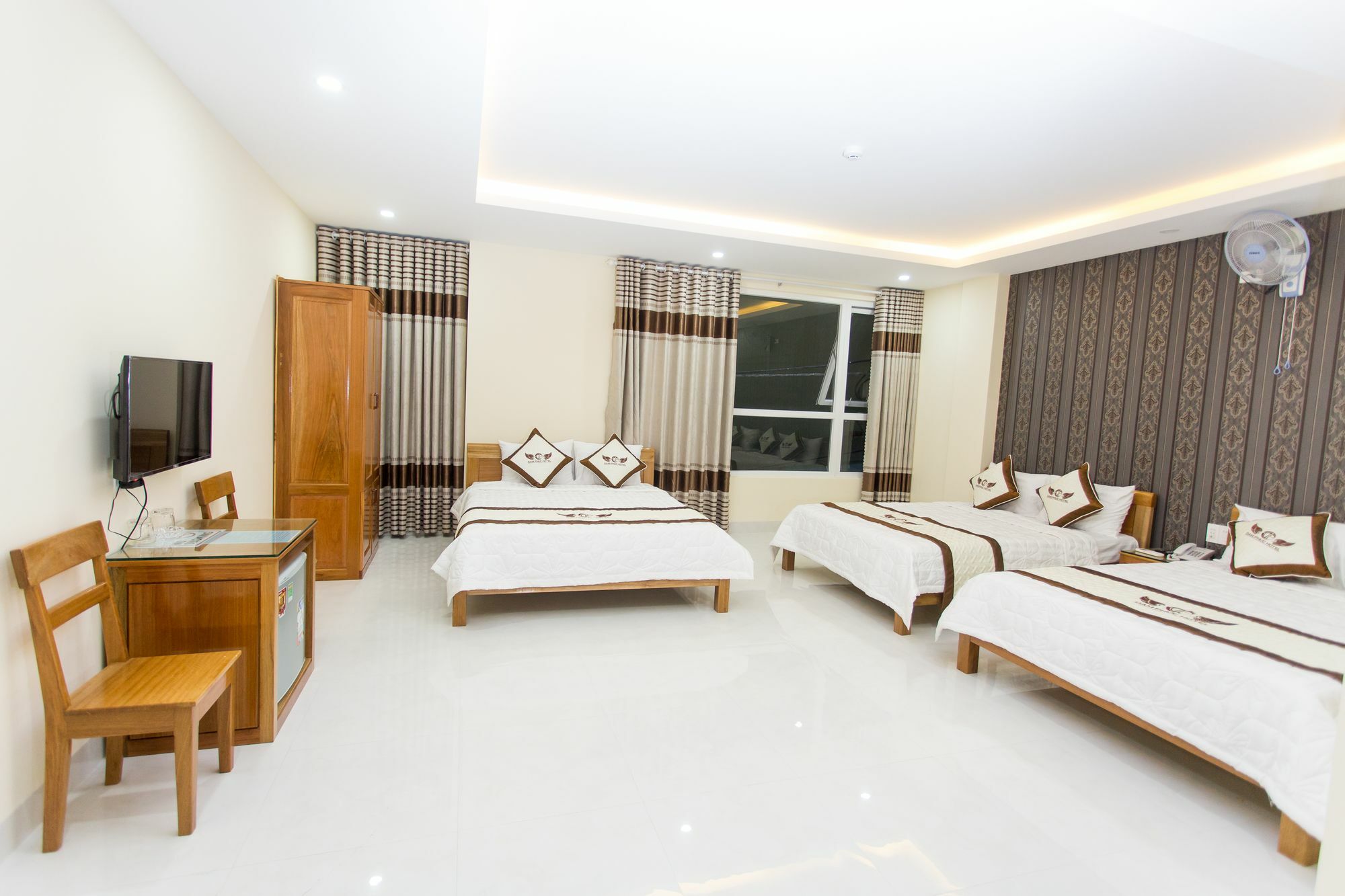 Khach San Dam Phuc Da Nang Hotell Eksteriør bilde